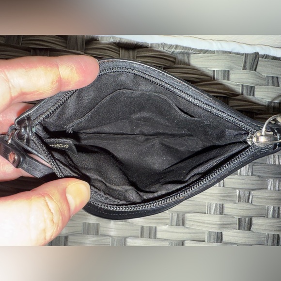 Coach Black Signature Jacquard Wristlet - Picture 4 of 11